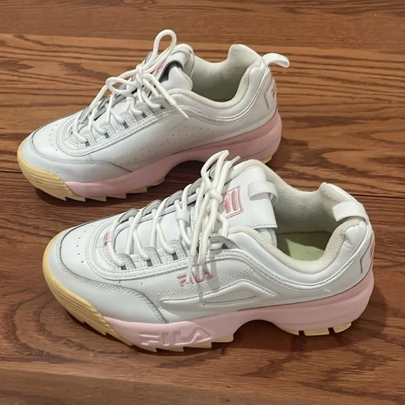 Fila Disruptor II Premium Women’s Lifestyle Sneakers - Picture 2 of 6